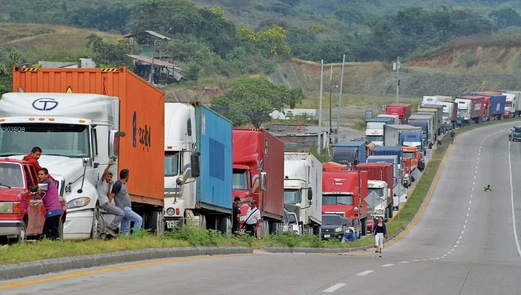 guatemala-suma-cuatro-dias-con-bloqueos-de-carreteras-por-protestas